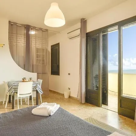Bahari Beachfront Selinunte Apartment