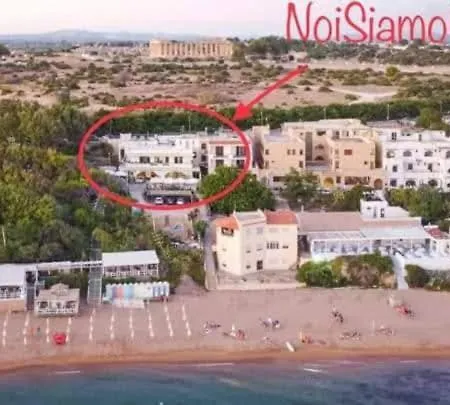 Bahari Beachfront Selinunte Apartment *